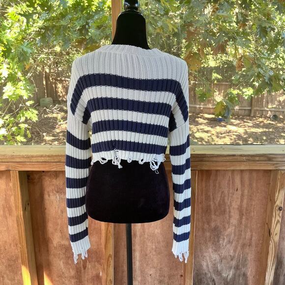 Zara Women's Navy And White Striped Cropped Distressed Sweater Size S - Picture 3 of 9